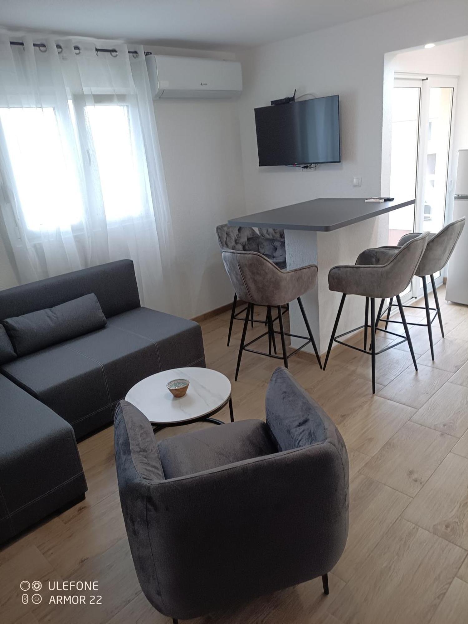 Apartmani Gaga Tivat Exteriör bild