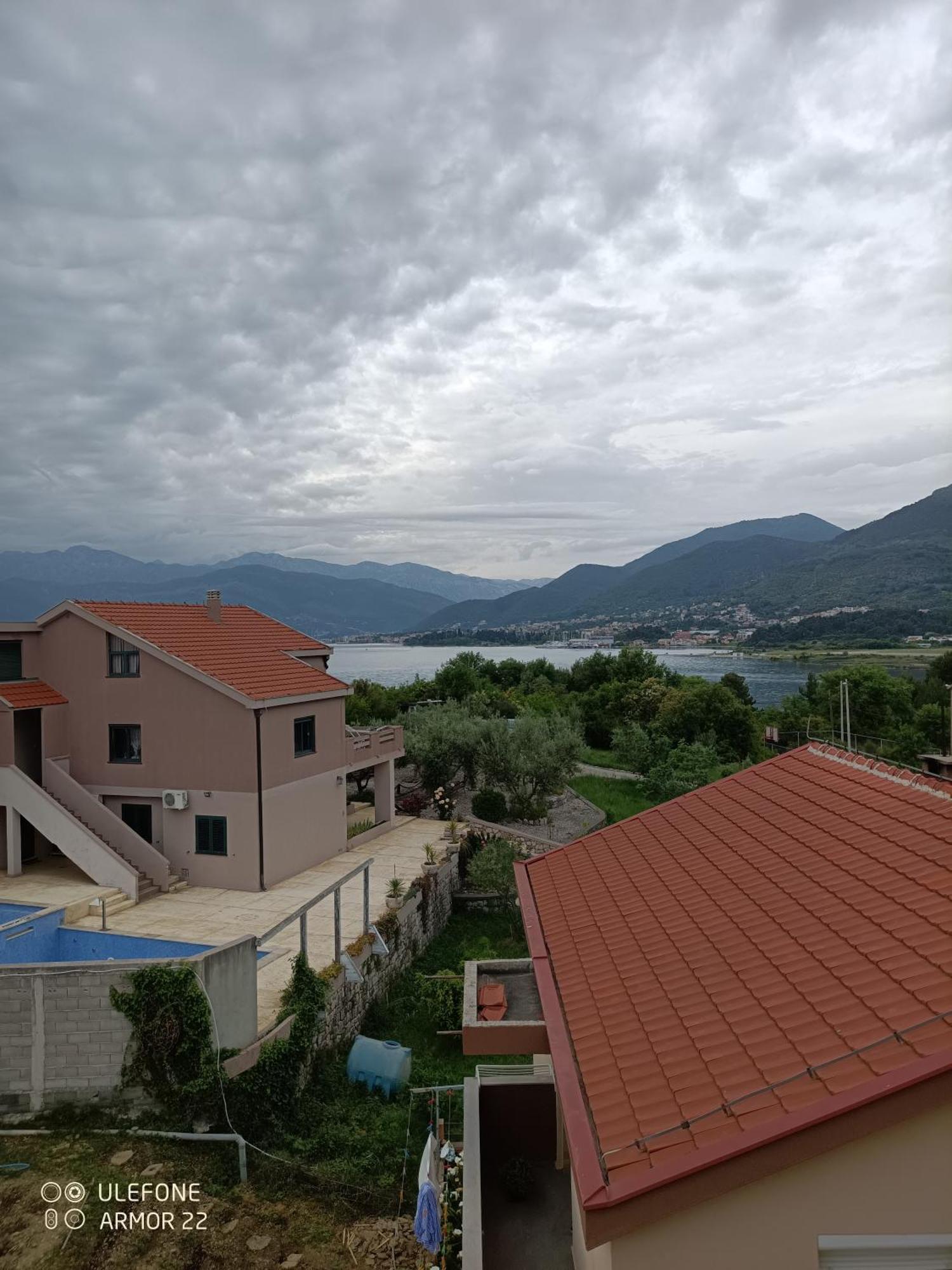 Apartmani Gaga Tivat Exteriör bild