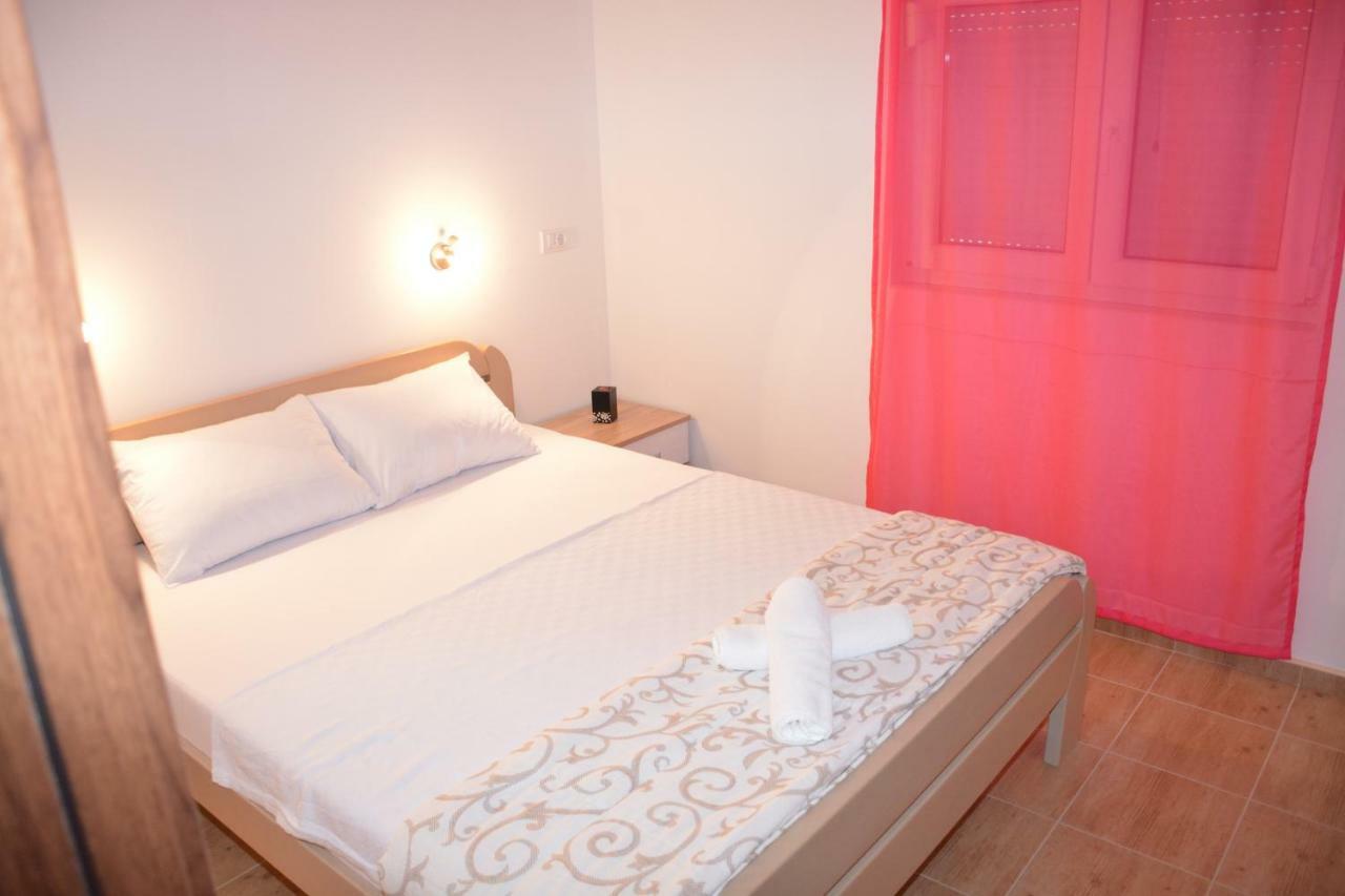 Apartmani Gaga Tivat Exteriör bild