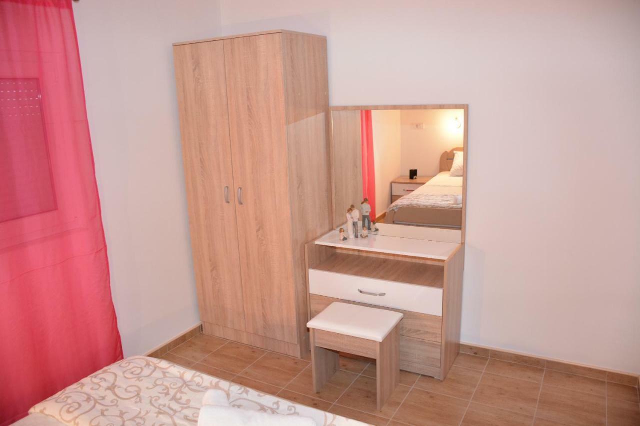 Apartmani Gaga Tivat Exteriör bild