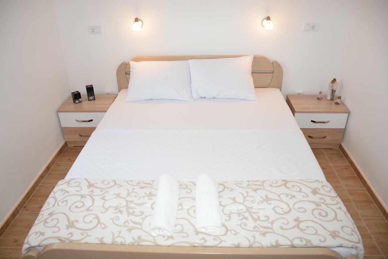 Apartmani Gaga Tivat Exteriör bild