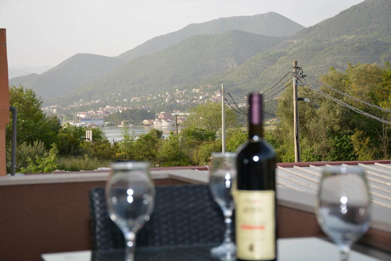Apartmani Gaga Tivat Exteriör bild
