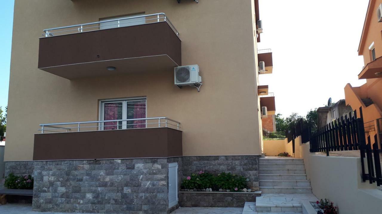 Apartmani Gaga Tivat Exteriör bild