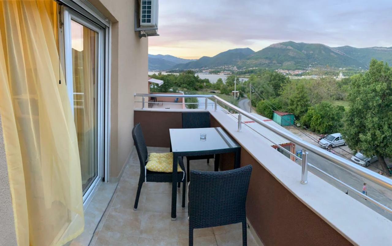 Apartmani Gaga Tivat Exteriör bild