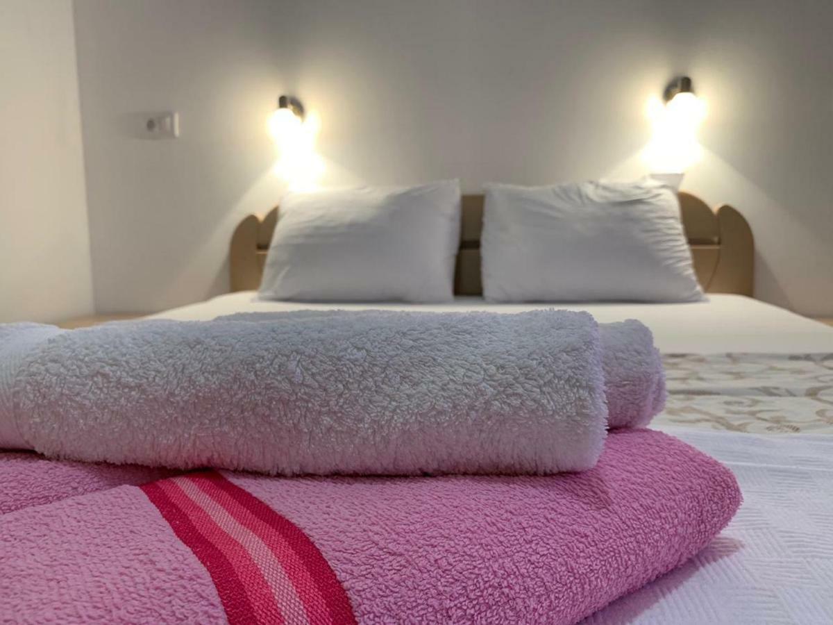 Apartmani Gaga Tivat Exteriör bild
