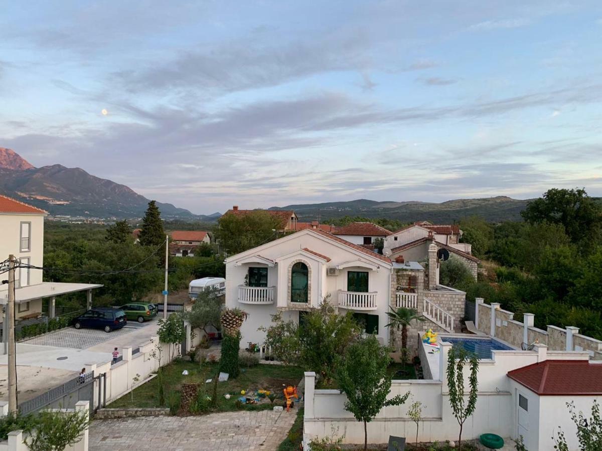 Apartmani Gaga Tivat Exteriör bild