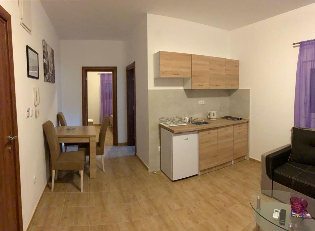 Apartmani Gaga Tivat Exteriör bild