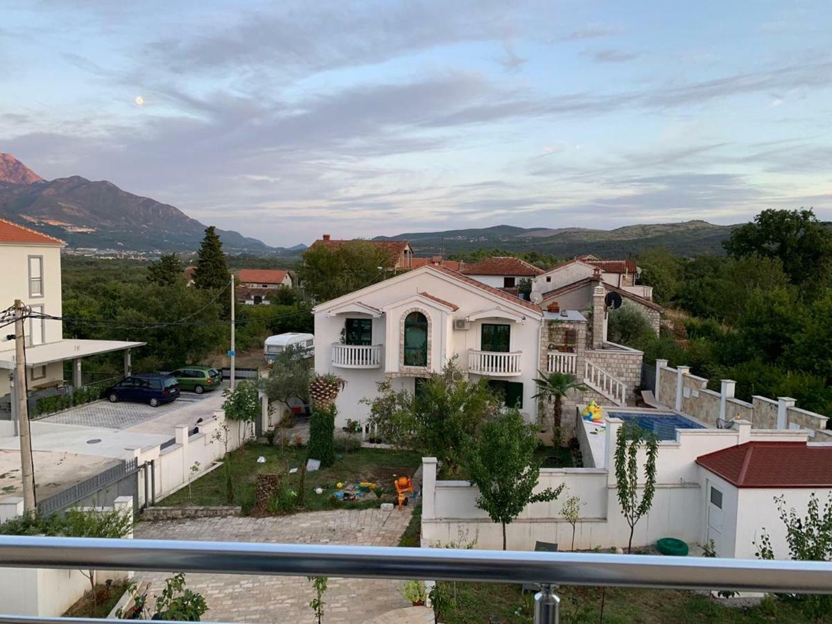 Apartmani Gaga Tivat Exteriör bild